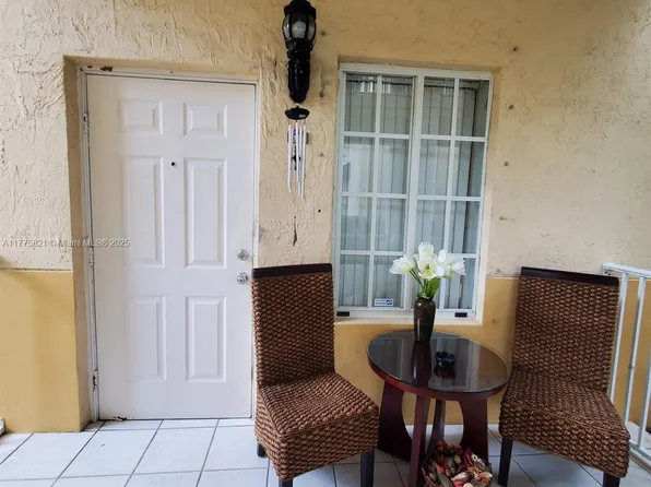 6900 NW 179th St APT 101-1, Hialeah, FL 33015