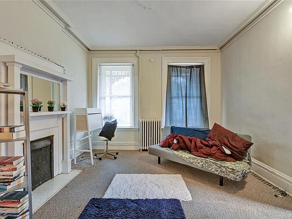 3rd image of 1326 Floyd Ave