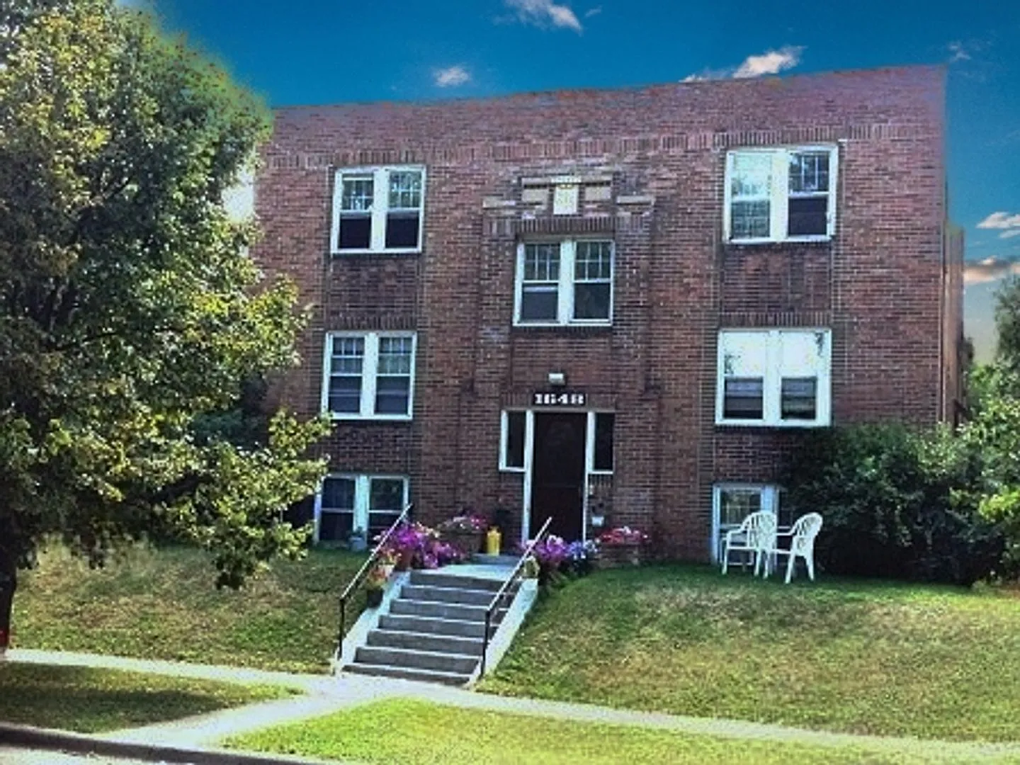 Charles Flats — Photo 4