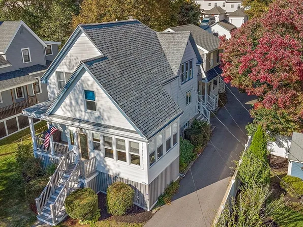 1 Columbus Ave, Stoneham, MA 02180