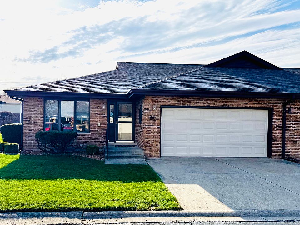 1st image of 941 Winter Park Dr #0