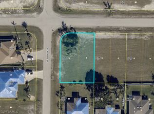 18 NE 12th Ln, Cape Coral, FL 33909