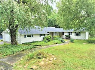 15 Dogwood Dr, Morristown, NJ 07960