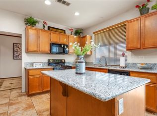31050 Bonsai Cir, Winchester, CA 92596