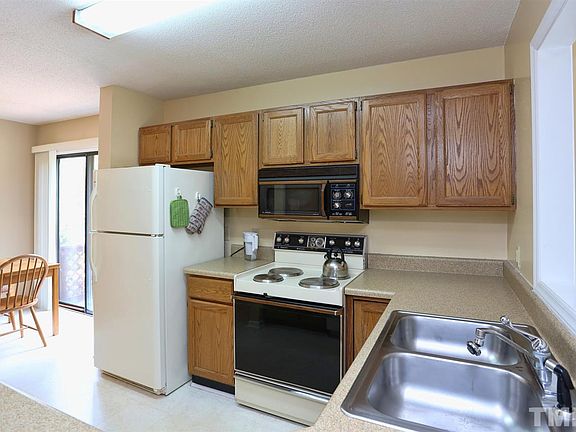 5th image of 603 Windsong Ln