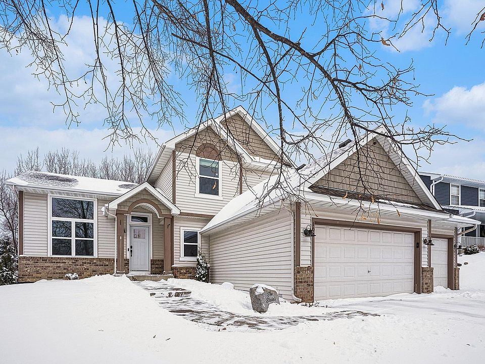 1st image of 107 Shepherdia Ct