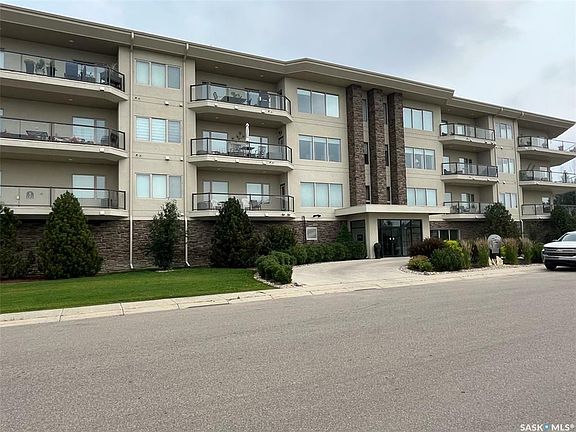 2nd image of 2800 Lakeview Dr #103