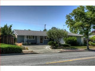 5th image of 10325 E Estates Dr