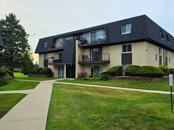 11123 S 84th Ave APT 3A, Palos Hills, IL 60465