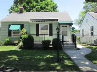 307 Wickham Blvd, Racine, WI 53405