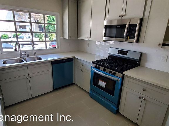 5th image of 320 W Loraine St #1