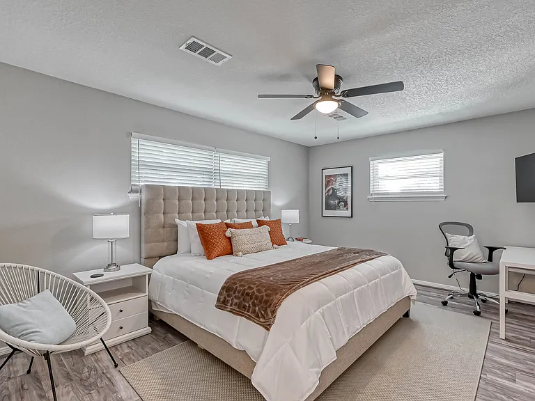 1310 Antigua Ln — Photo 8