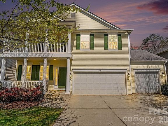 2nd image of 1392 Bottle Brush Ln