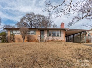 40 Wagon Rd, Asheville, NC 28805