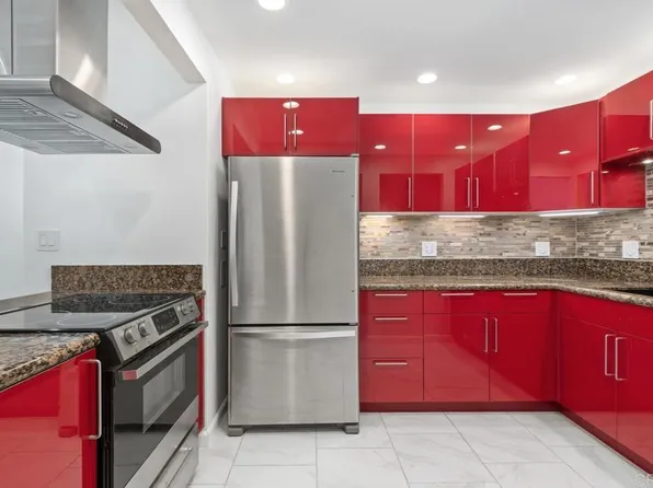 7555 Linda Vista Rd APT 6, San Diego, CA 92111