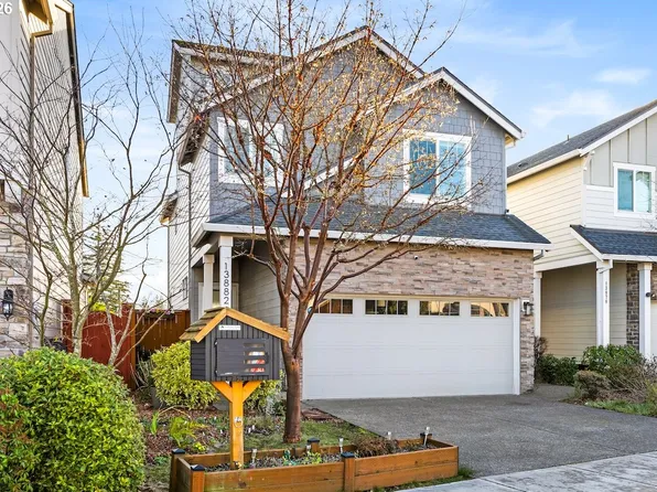 13882 SE Taralon Dr, Happy Valley, OR 97015