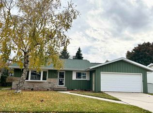 890 Mequon Ave, Fond Du Lac, WI 54935