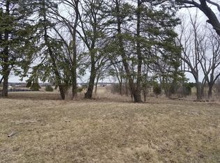 4 Golf Crest Dr, Hawthorn Woods, IL 60047