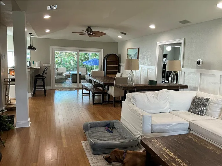 370 Foster Ln — Photo 3