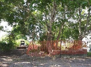 30 12th St, Wareham, MA 02571