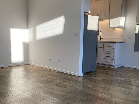 5th image of 3911 Jewell St APT O