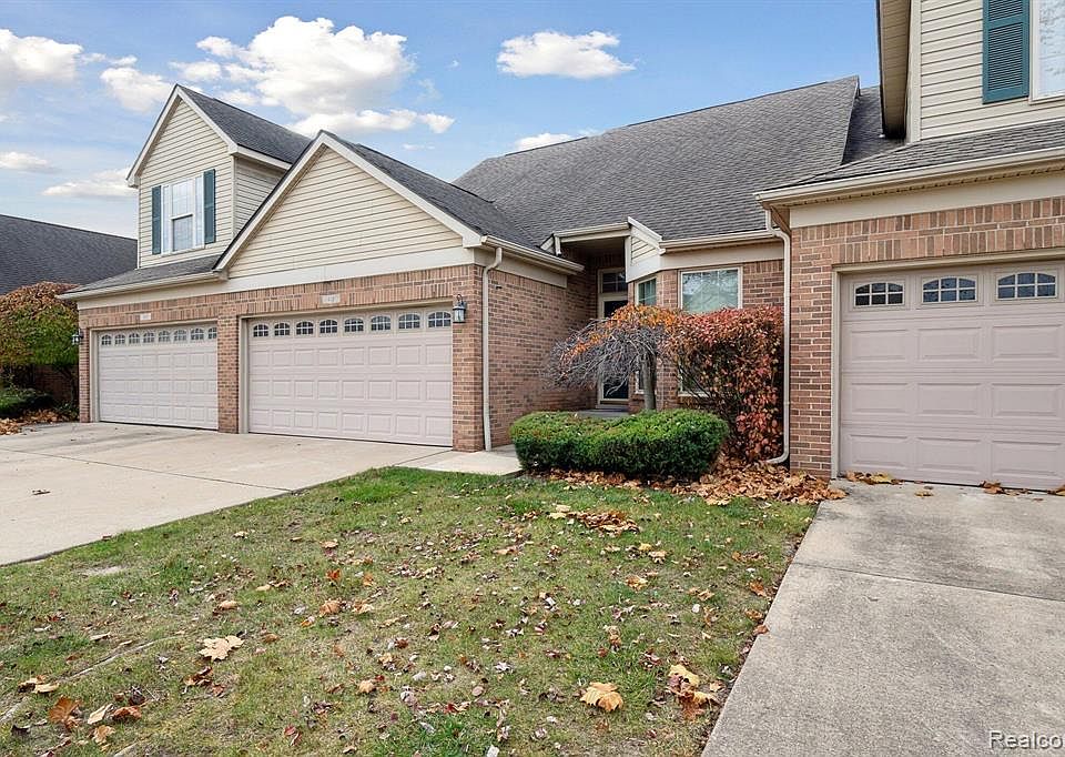 1st image of 435 Carson Dr
