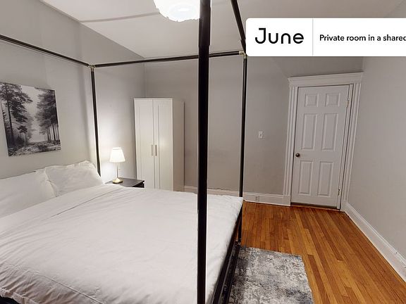3rd image of 211 Park Dr #B