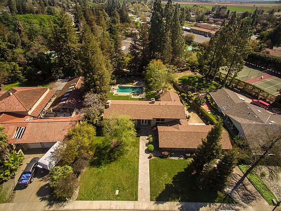 2nd image of 1525 Midway Dr