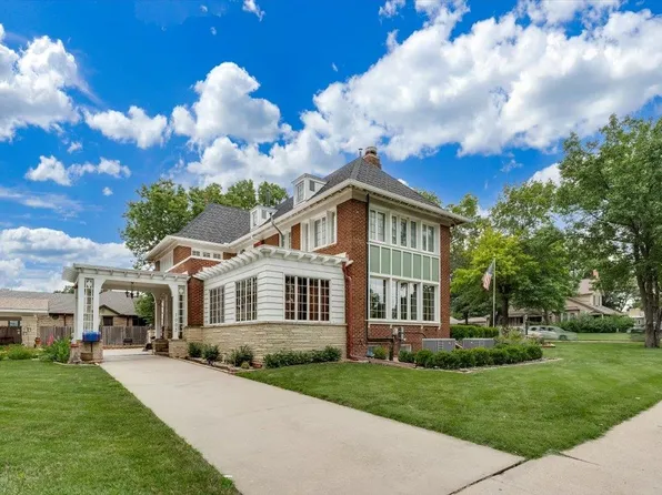 1005 W Central Ave #1/2, El Dorado, KS 67042