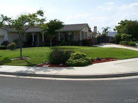 2nd image of 42022 Wagon Wheel Ln