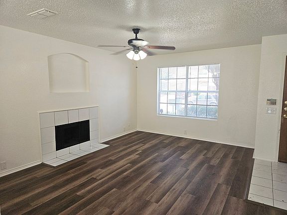 3rd image of 3105 Stonewall Ln