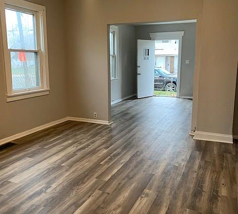 2nd image of 3131 Seymour Ave #1