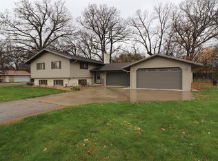 301 Sheyenne Dr, Horace, ND 58047