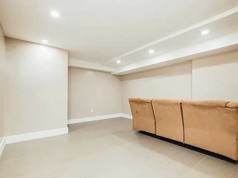906 Greene Ave #1 — Photo 10