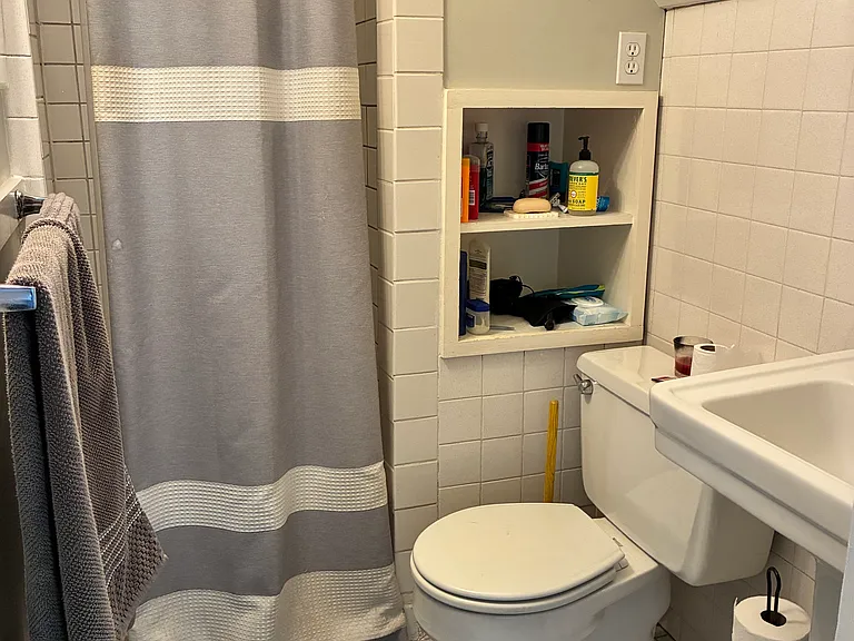 341 Washington St #3 — Photo 10
