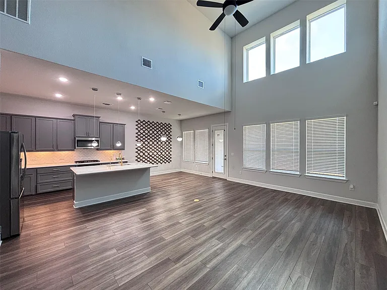 713 Coppell Ct — Photo 5