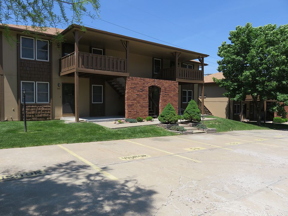 1st image of 1906 N 42nd St #1C