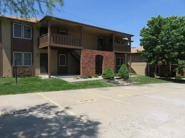 1906 N 42nd St #1C, Saint Joseph, MO 64506