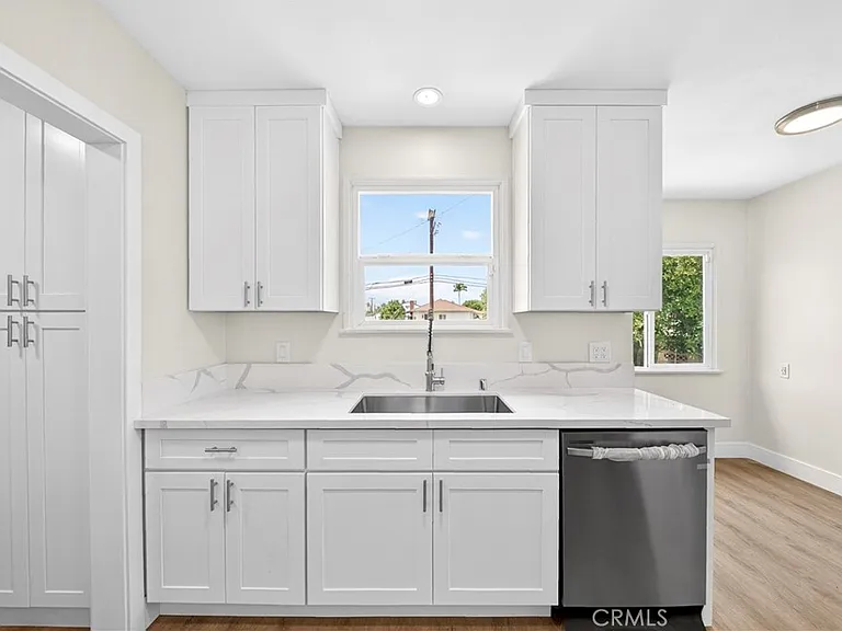 639 N Nora Ave — Photo 19