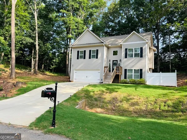 240 New Image Dr, Lula, GA 30554