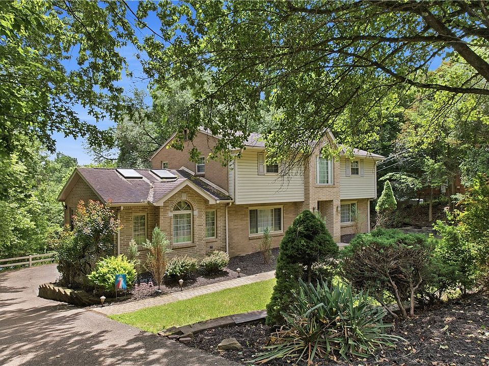 1st image of 131 Elm Rd