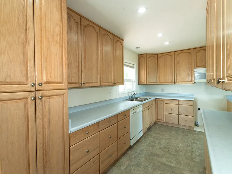 4710 Limestone Rd — Photo 13