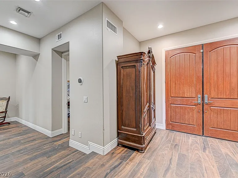 8490 Via De Bellasidra Ct — Photo 9