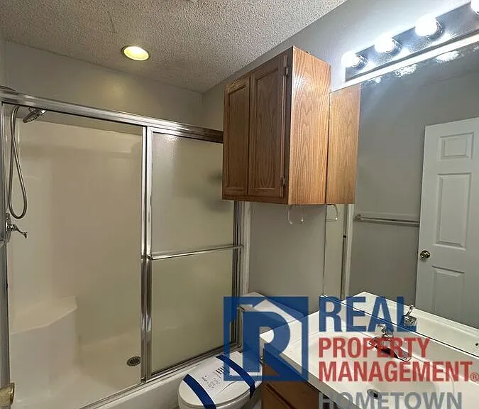 226 Rockyreef Cir — Photo 18