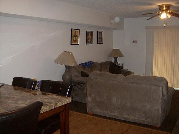 4th image of 3608 Martinique Ave APT B