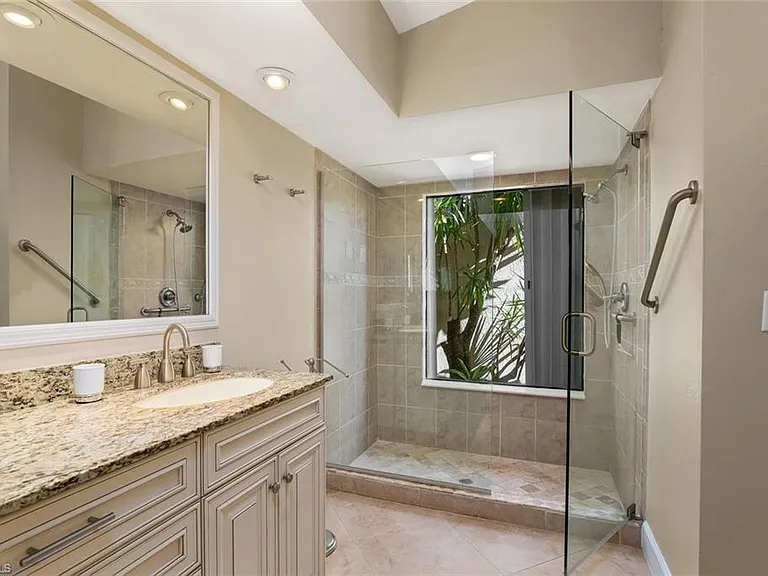 9977 Treasure Cay Ln — Photo 12