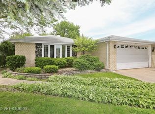 2170 Pratt Ave, Des Plaines, IL 60018