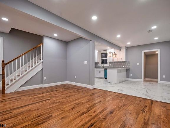 5th image of 363 Columbia Ave