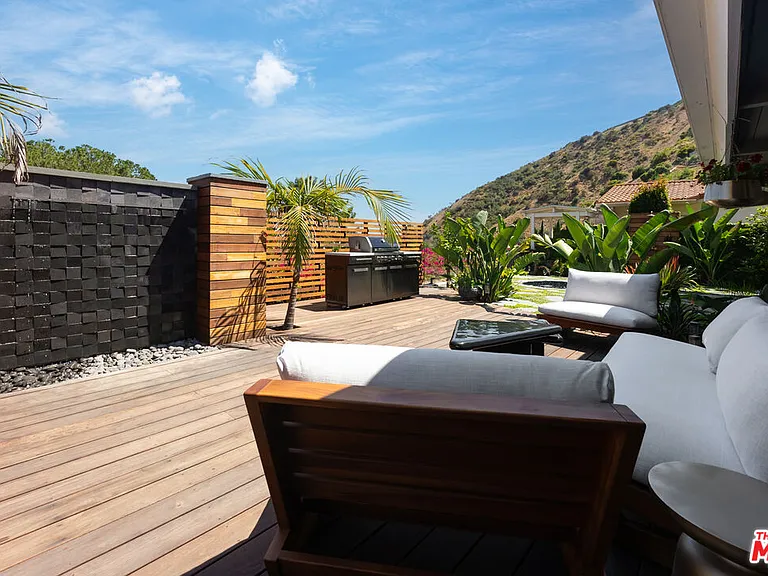 7211 Chelan Way — Photo 30