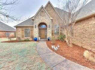 3932 Pimlico Dr, Norman, OK 73072